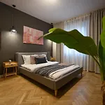 Apartment Magheru - Feel The Pulse *
