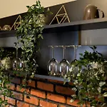 Apartment Magheru - Feel The Pulse