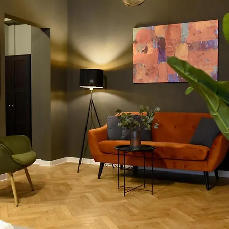 Magheru - Feel The Pulse Βουκουρέστι